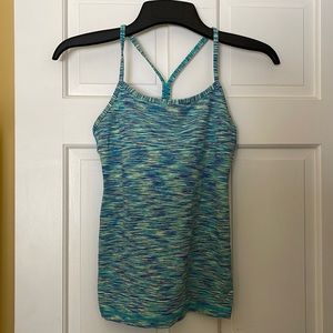 Lululemon flow y tank top with built-in shelf bra